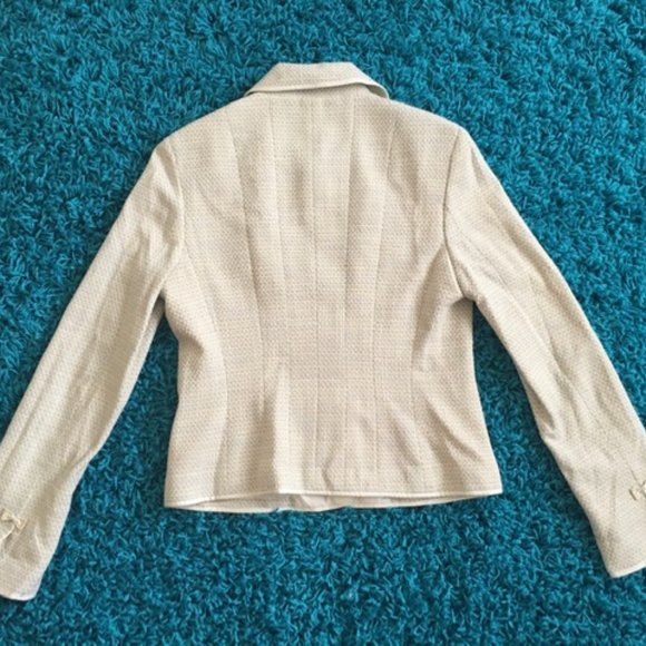 Elie Tahari Tweed-like Woven Blazer - Picture 2 of 5